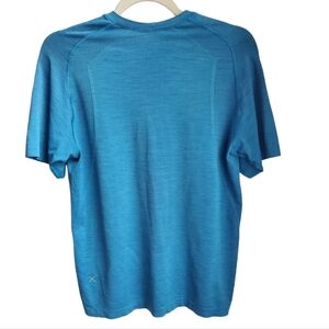 Lululemon 🍋 Men's Metal Vent Tech Short Sleeve Shirt Blue Size Small